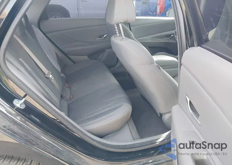 2022 Hyundai Elantra Sel z USA, uszkodzony, nr VIN 5NPLM4AG7NH060193